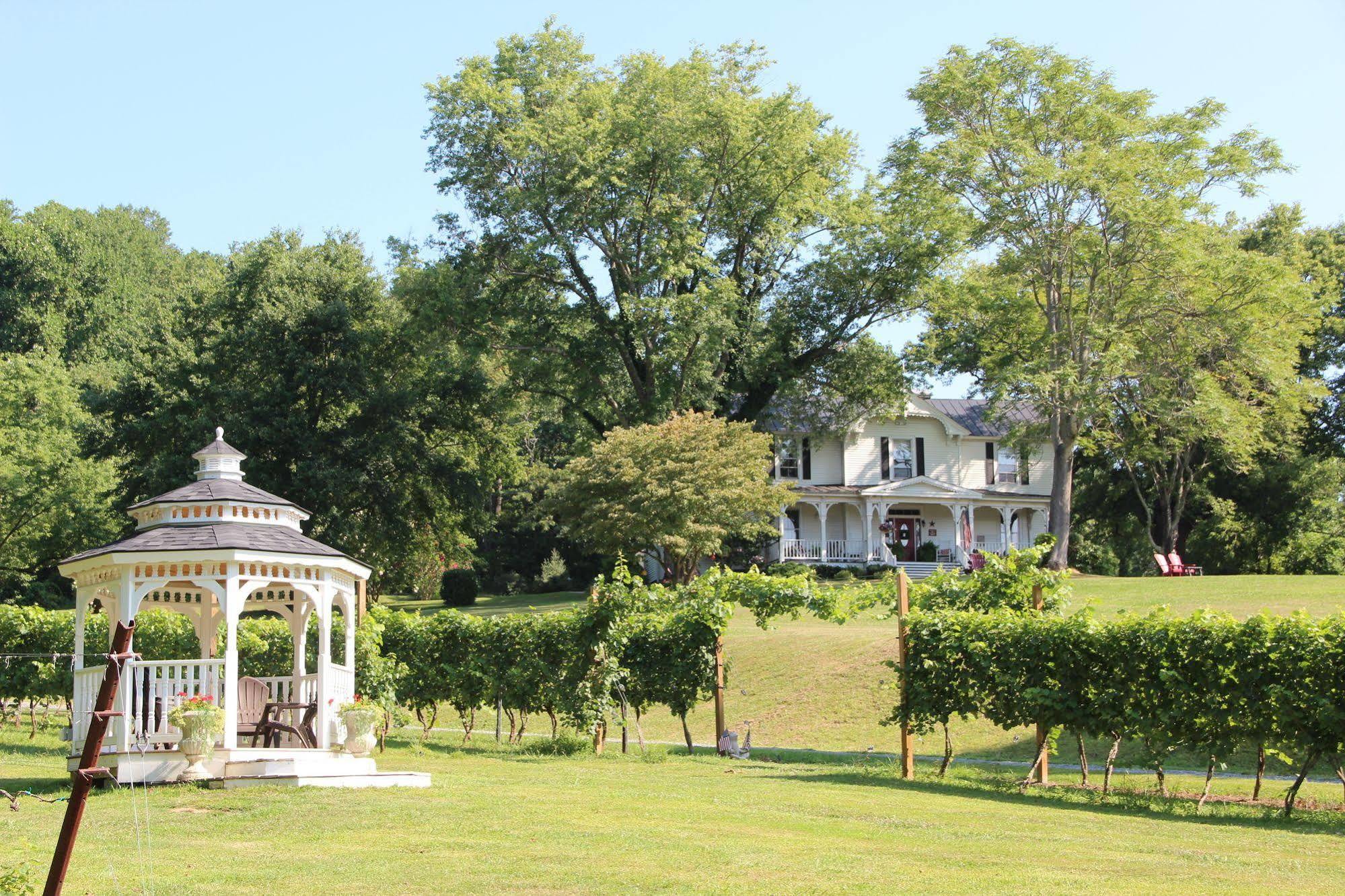 Orchard House B&B Lovingston Exterior photo