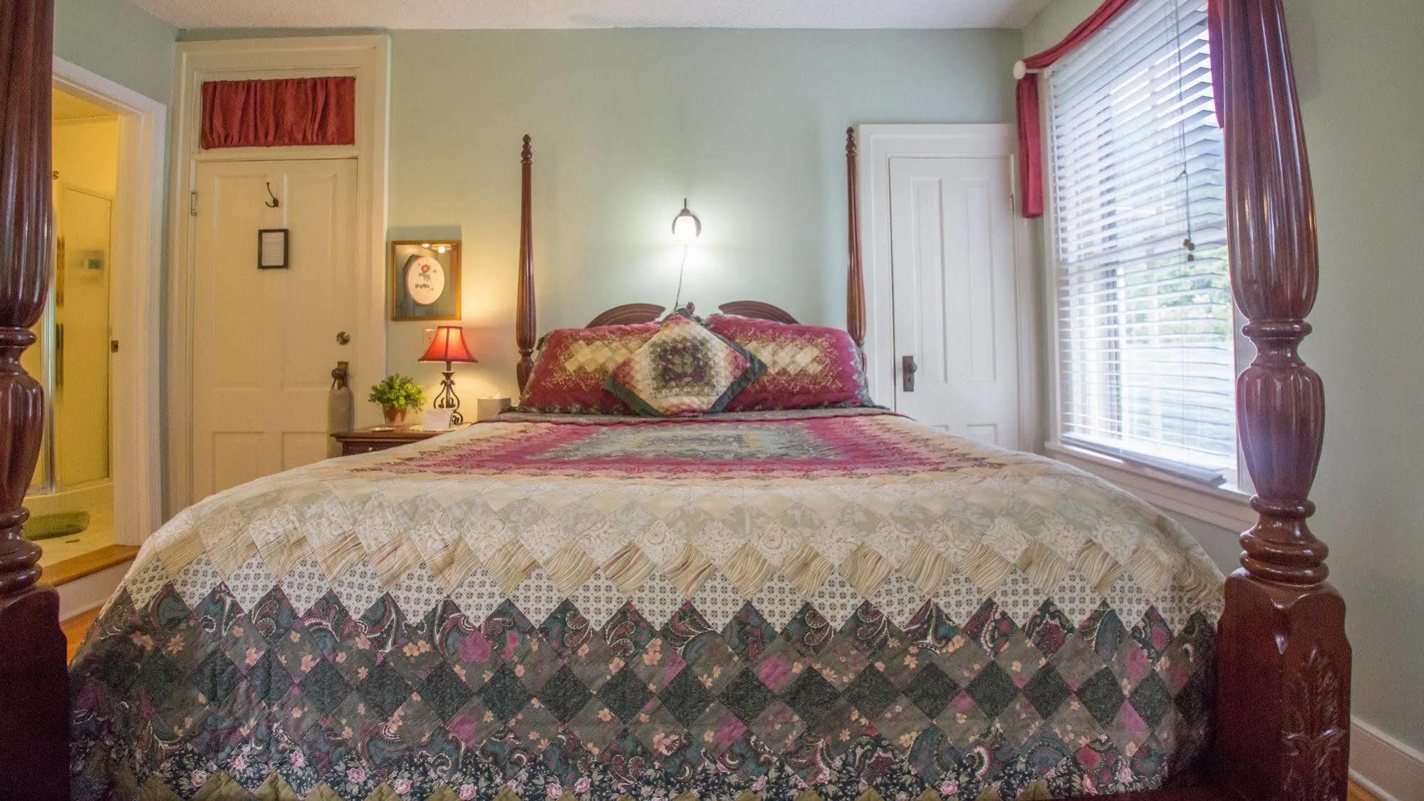 Orchard House B&B Lovingston Exterior photo
