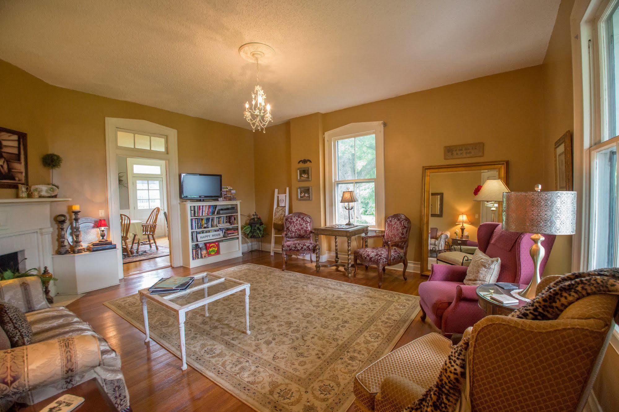 Orchard House B&B Lovingston Exterior photo